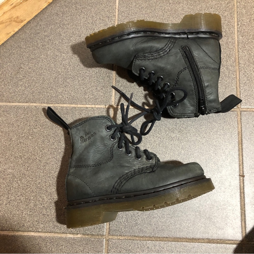 COPY - Dr Martens Leather Mid Combat Boots